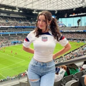 Emily Cocea: Law Student & Creator Redefining Modern Ambition